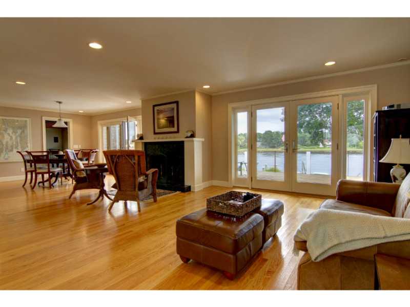 7 Riverside Drive Barrington, RI 02806 - Photo 4 of 25 Den/Family/Great Room.