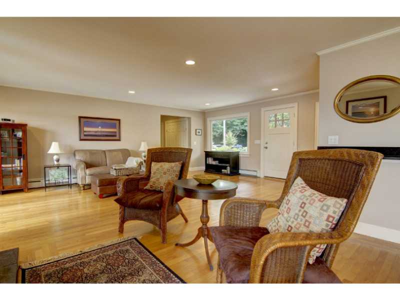 7 Riverside Drive Barrington, RI 02806 - Photo 5 of 25 Den/Family/Great Room.