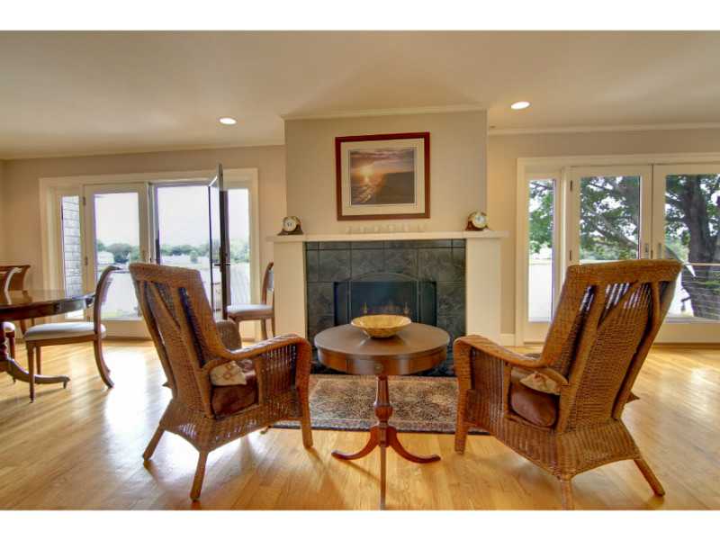 7 Riverside Drive Barrington, RI 02806 - Photo 6 of 25 Den/Family/Great Room.