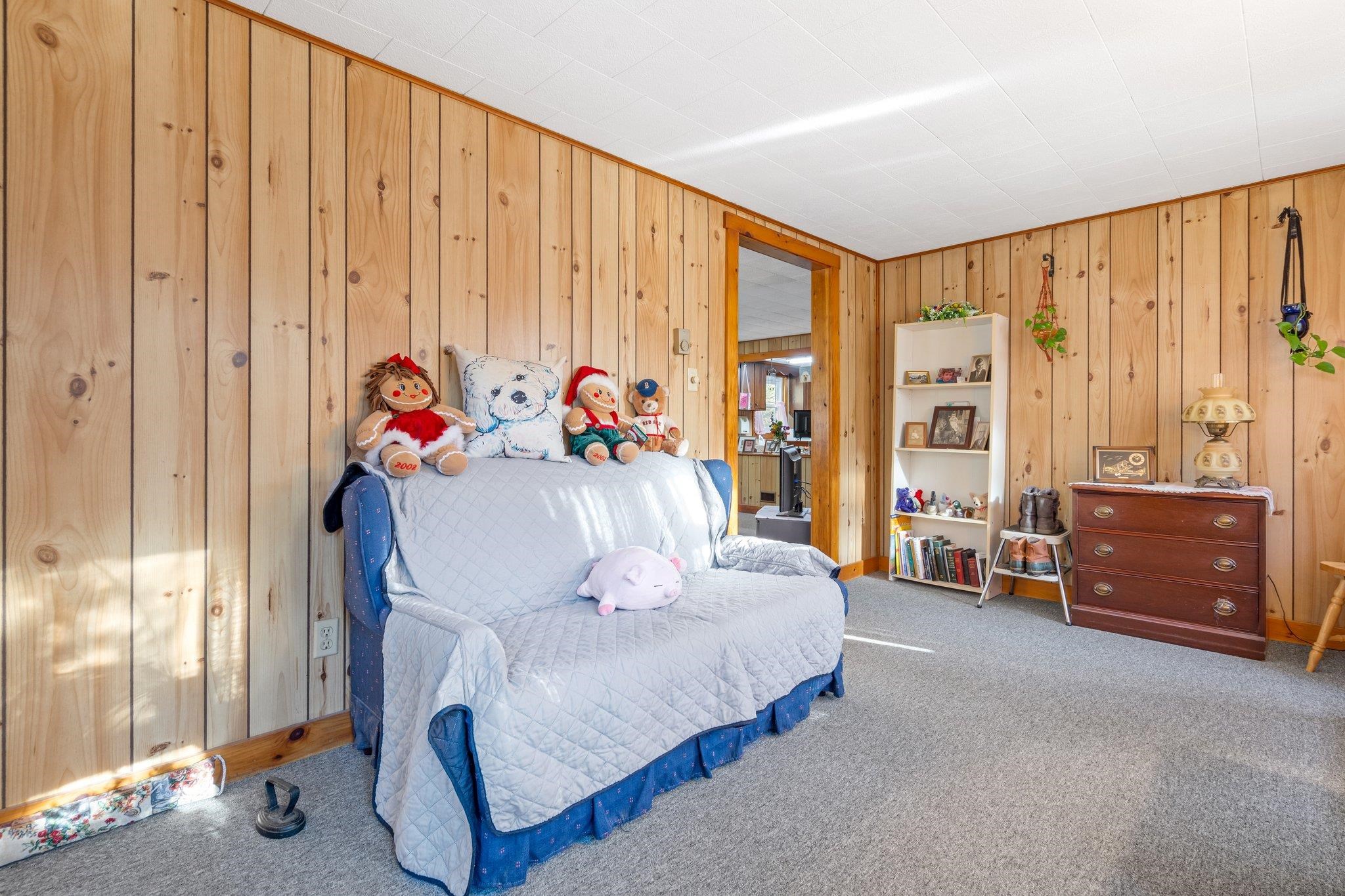 339 Beard Road Hillsborough, NH 03244 - Photo 14 of 41 Gallery Image 14