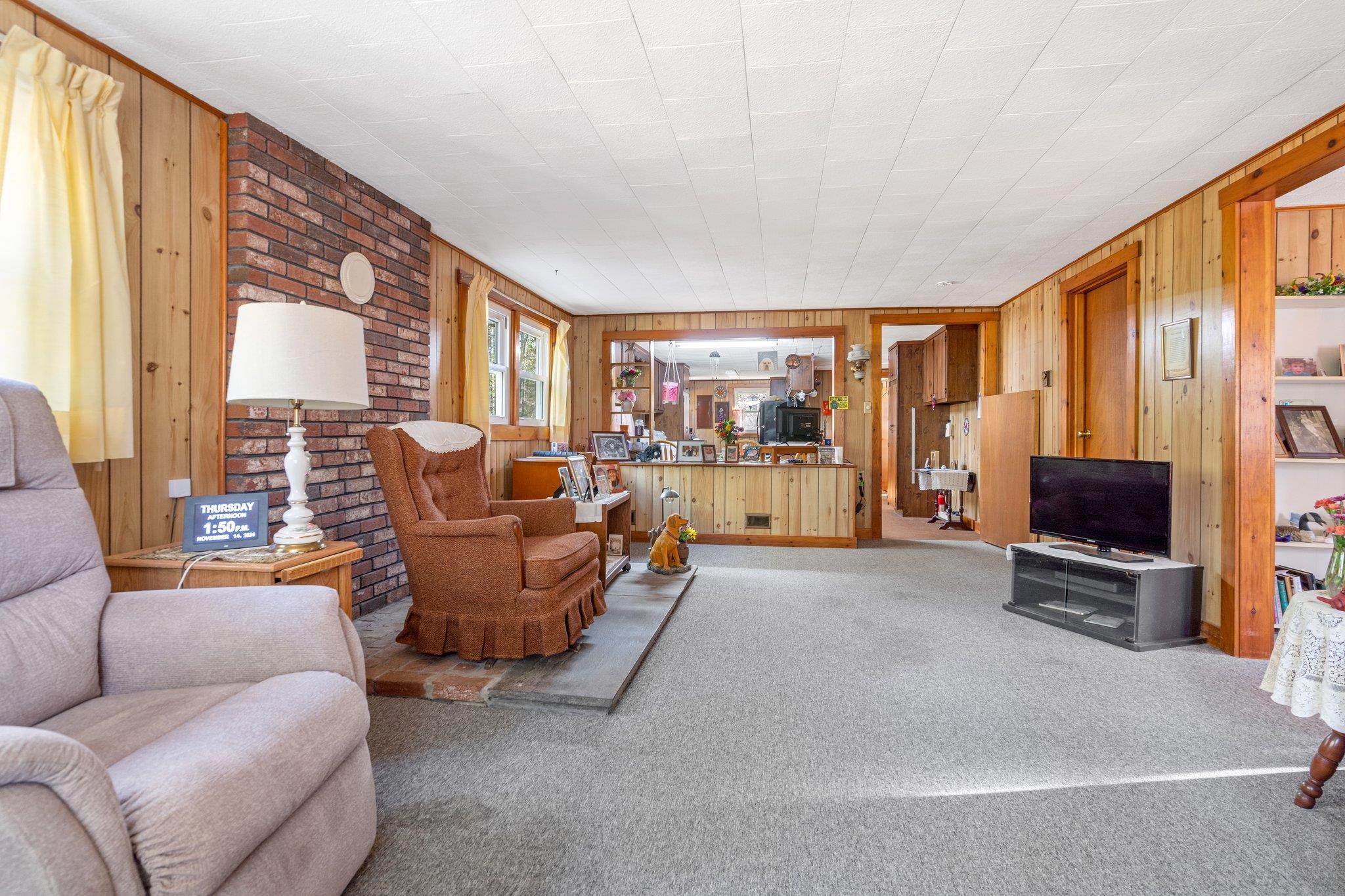 339 Beard Road Hillsborough, NH 03244 - Photo 18 of 41 Gallery Image 18