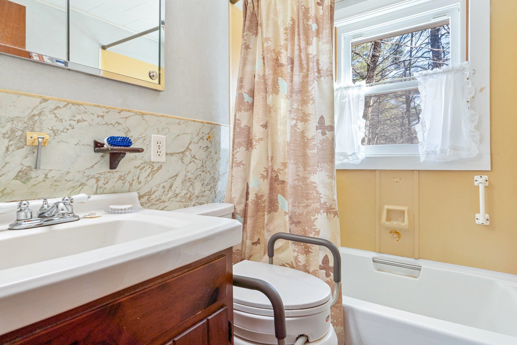 339 Beard Road Hillsborough, NH 03244 - Photo 35 of 41 Gallery Image 35