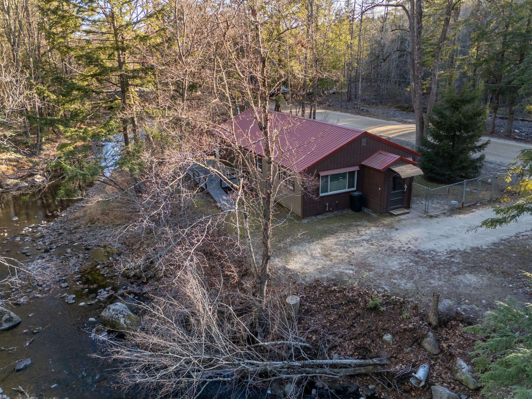 339 Beard Road Hillsborough, NH 03244 - Photo 6 of 41 Gallery Image 6