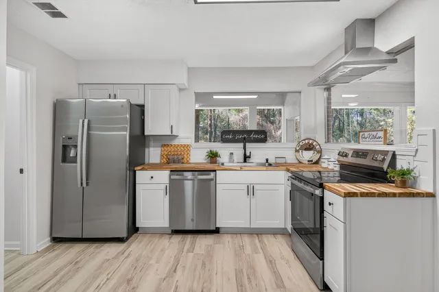 $469,900 | 4297 Edge Perry Road, Crestview, FL 32539