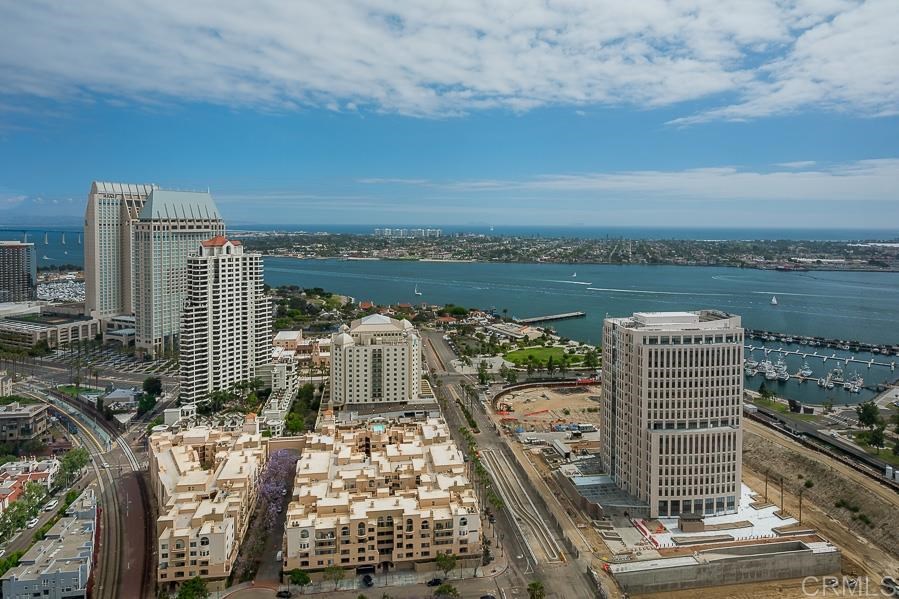 888 West E Street San Diego, CA 92101 - Photo 19 of 30 a view of city with ocean