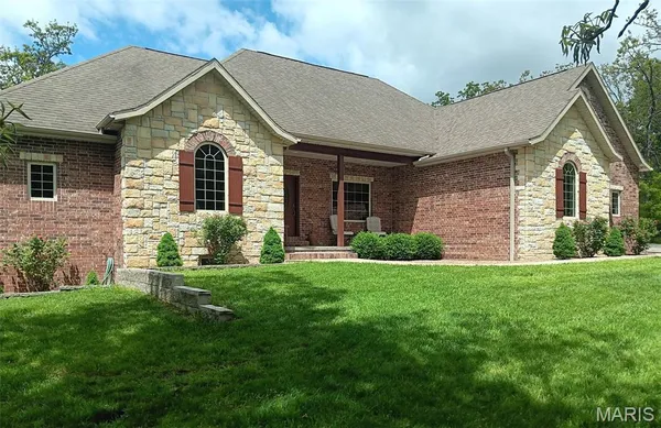 $638,900 | 24473 Remington Lane, Lebanon, MO 65536