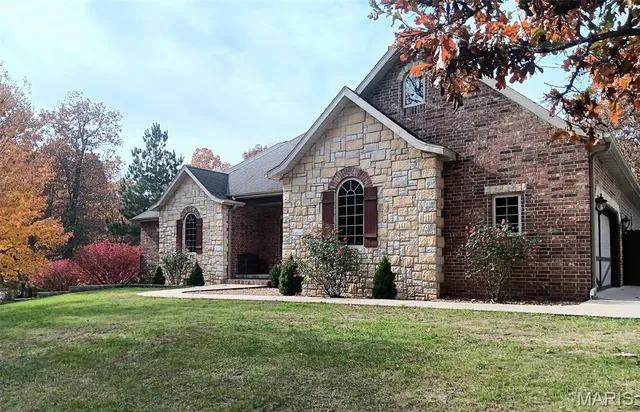 $638,900 | 24473 Remington Lane, Lebanon, MO 65536