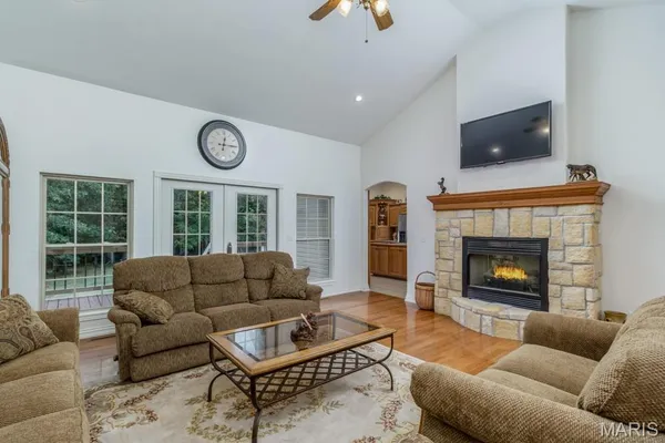 $638,900 | 24473 Remington Lane, Lebanon, MO 65536