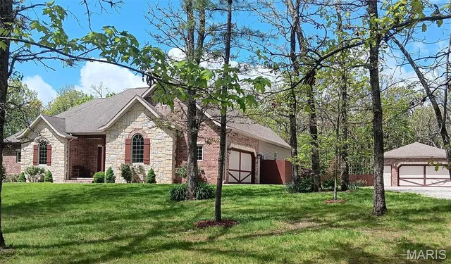 $638,900 | 24473 Remington Lane, Lebanon, MO 65536