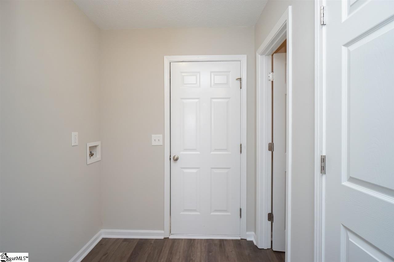203 Hampton Ridge Drive Greer, SC 29651 - Photo 12 of 26 Gallery Image 12