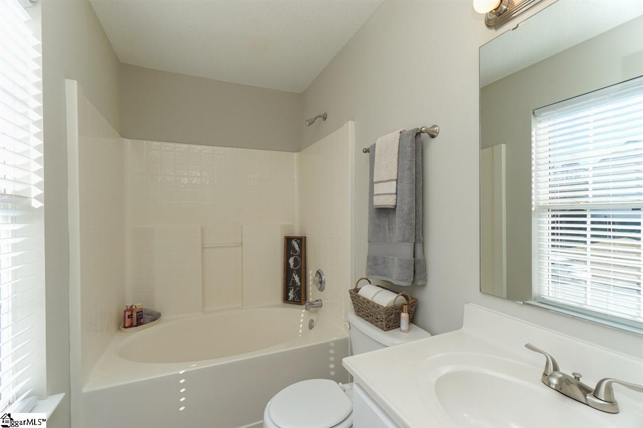 203 Hampton Ridge Drive Greer, SC 29651 - Photo 17 of 26 Gallery Image 17