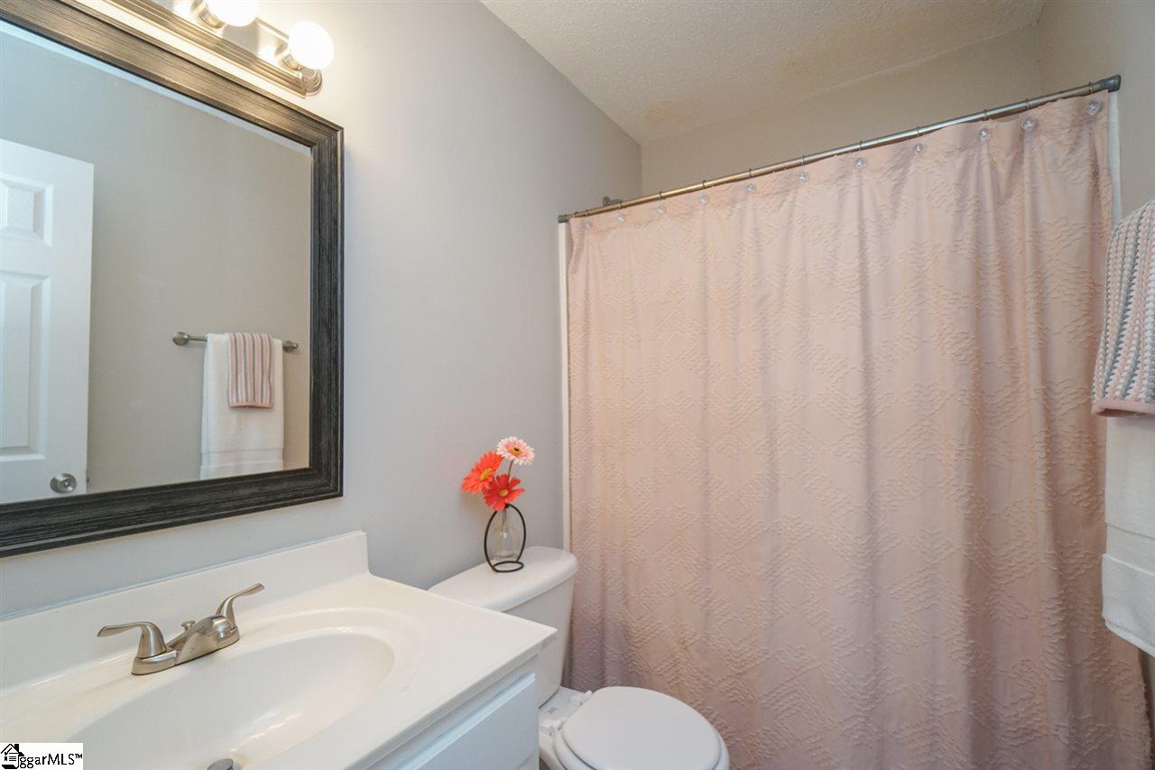203 Hampton Ridge Drive Greer, SC 29651 - Photo 19 of 26 Gallery Image 19