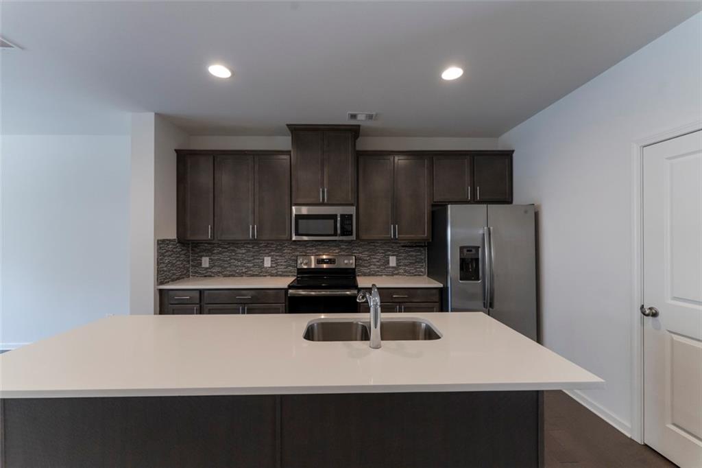 898 Ambient Way, Unit 898 Atlanta, GA 30331 - Photo 5 of 24
