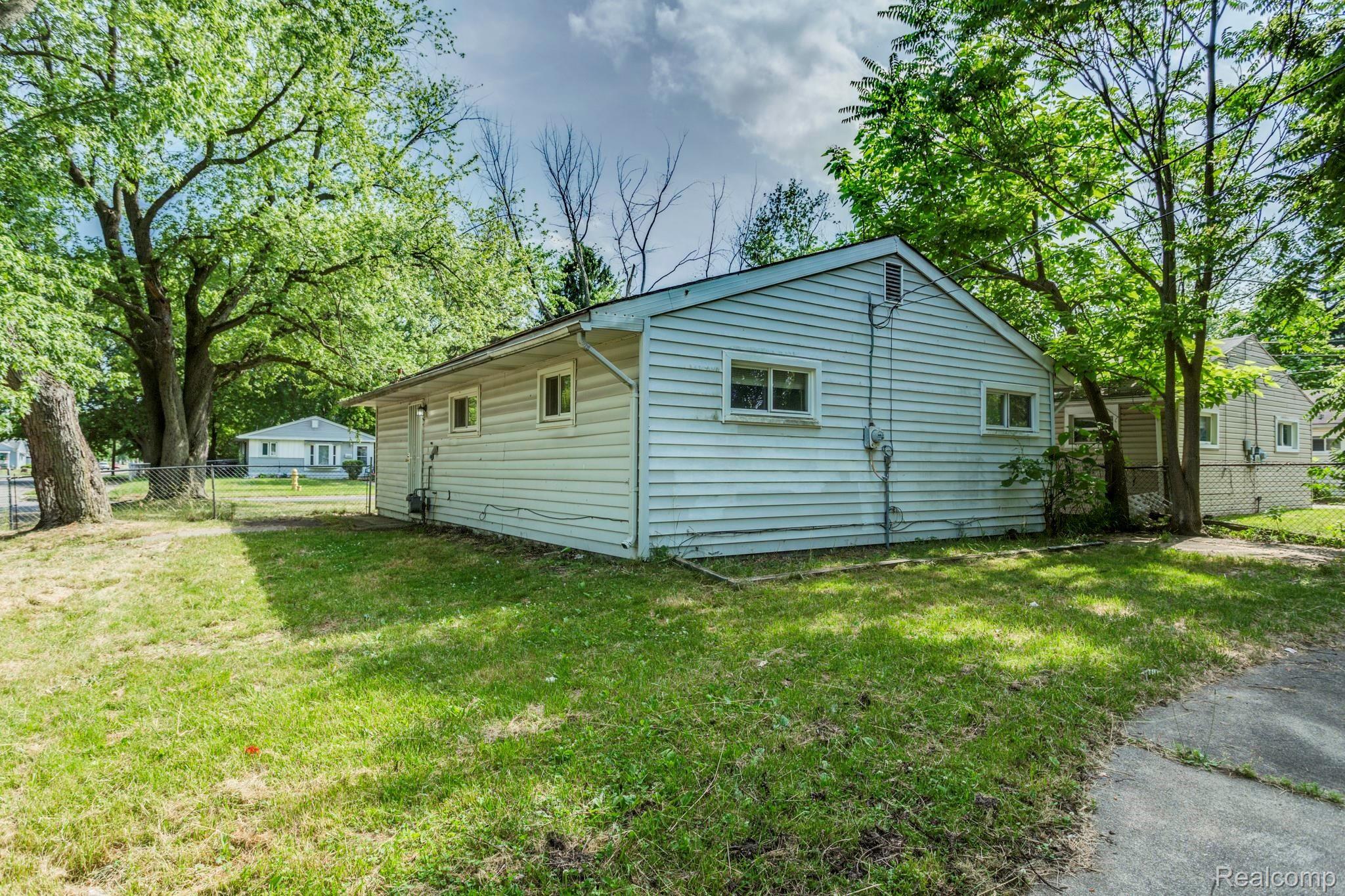 27006 Florence Street Inkster, MI 48141 - Photo 18 of 20 27006 Florence St-6.jpg