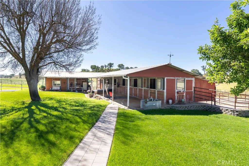 5385 Camp 8 Road Paso Robles, CA 93446 - Photo 51 of 75