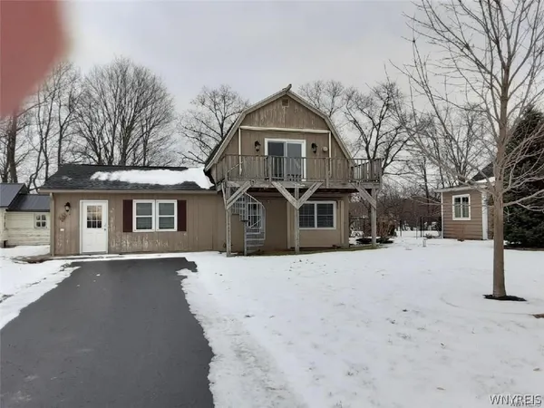 $950 | 2427 West Creek Road, Newfane, NY 14108