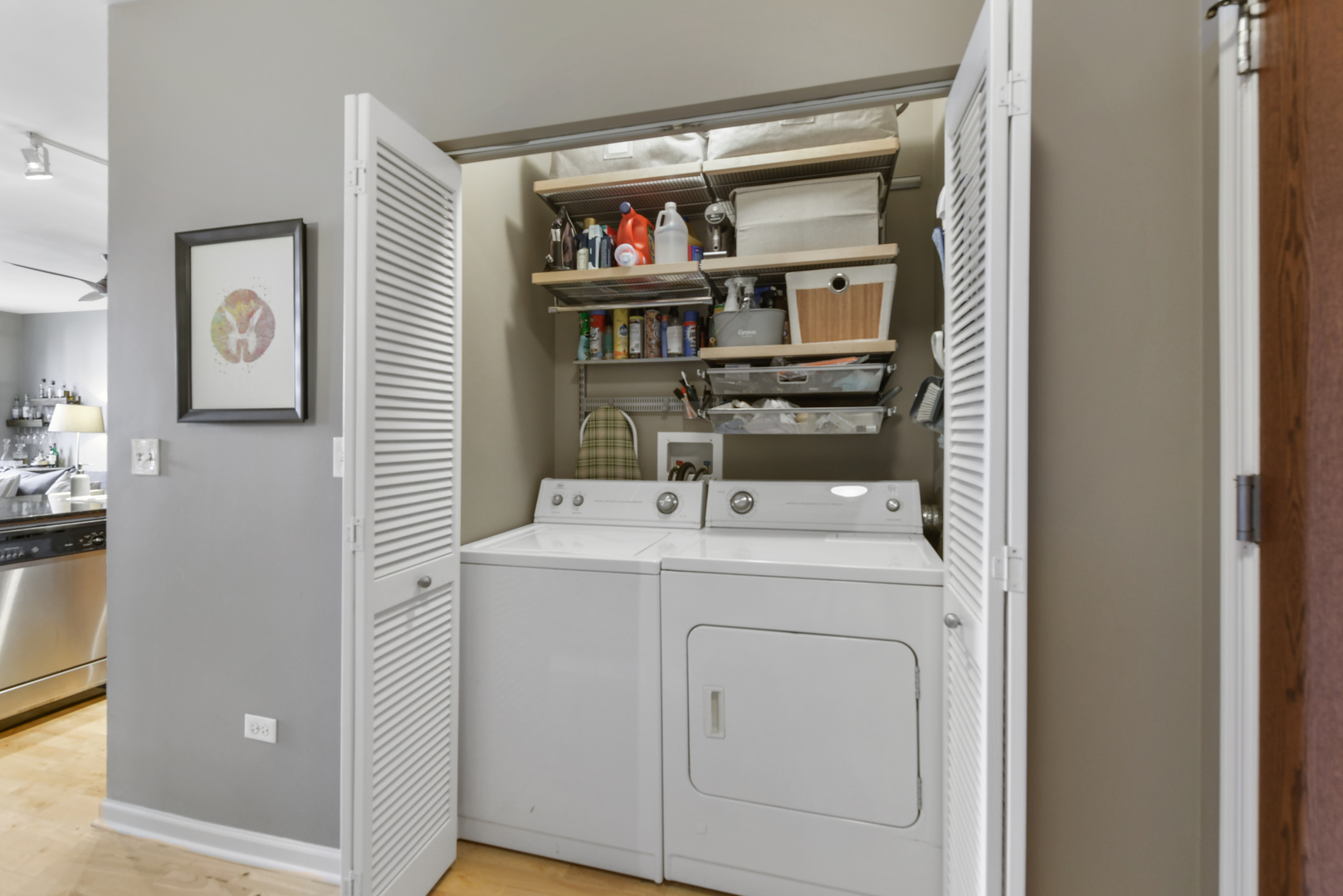 1255 South State Street, Unit 807 Chicago, IL 60605 - Photo 11 of 13 a view of washer and dryer