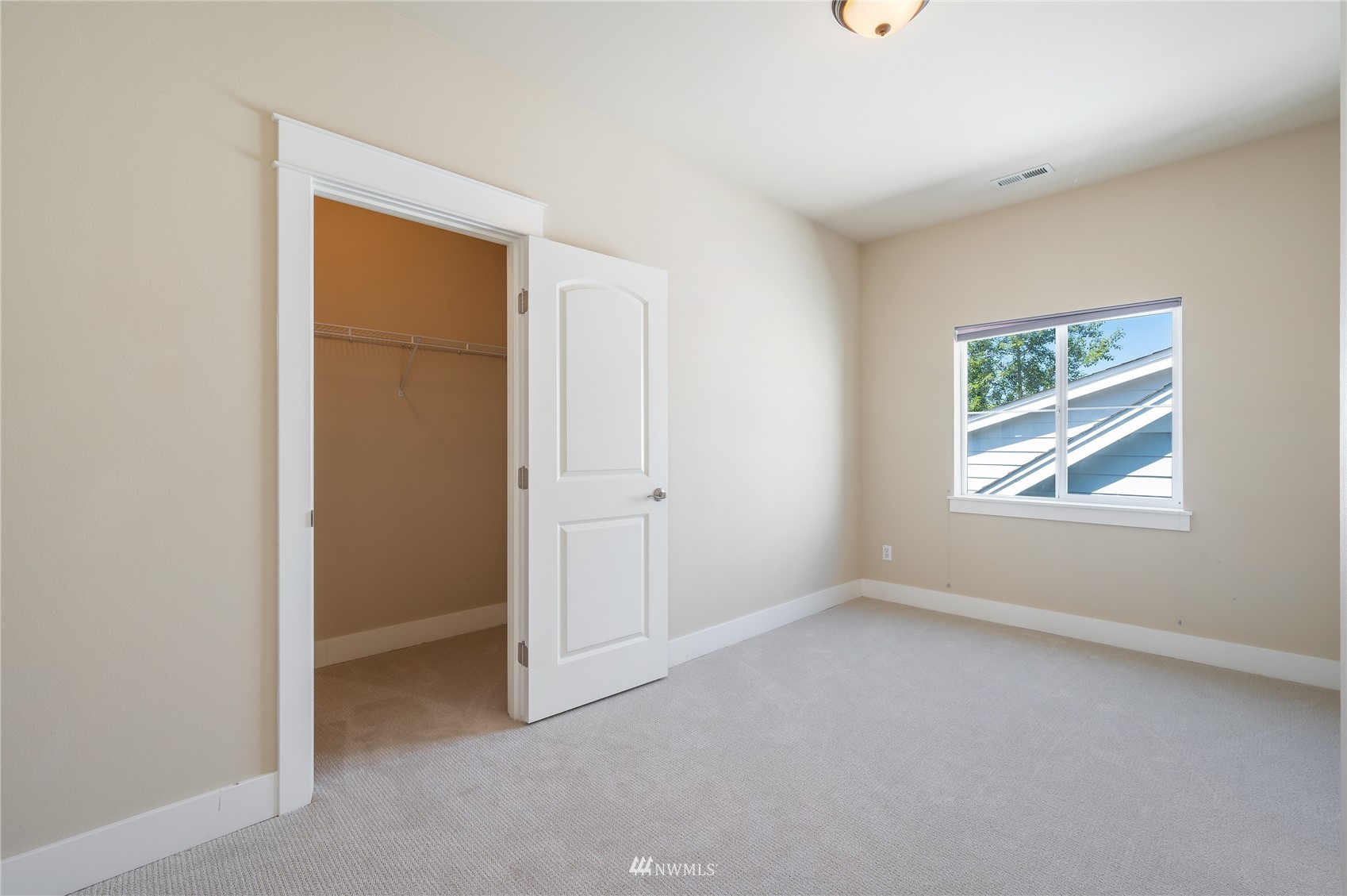 1369 Elma Place Northeast Renton, WA 98059 - Photo 20 of 35 Gallery Image 20