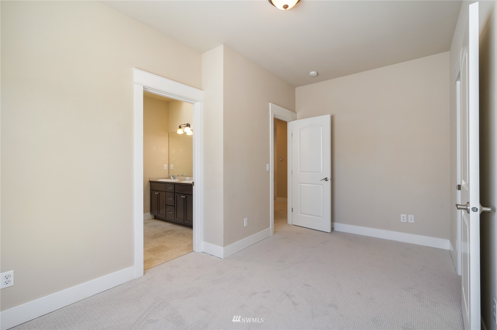 1369 Elma Place Northeast Renton, WA 98059 - Photo 21 of 35 Gallery Image 21