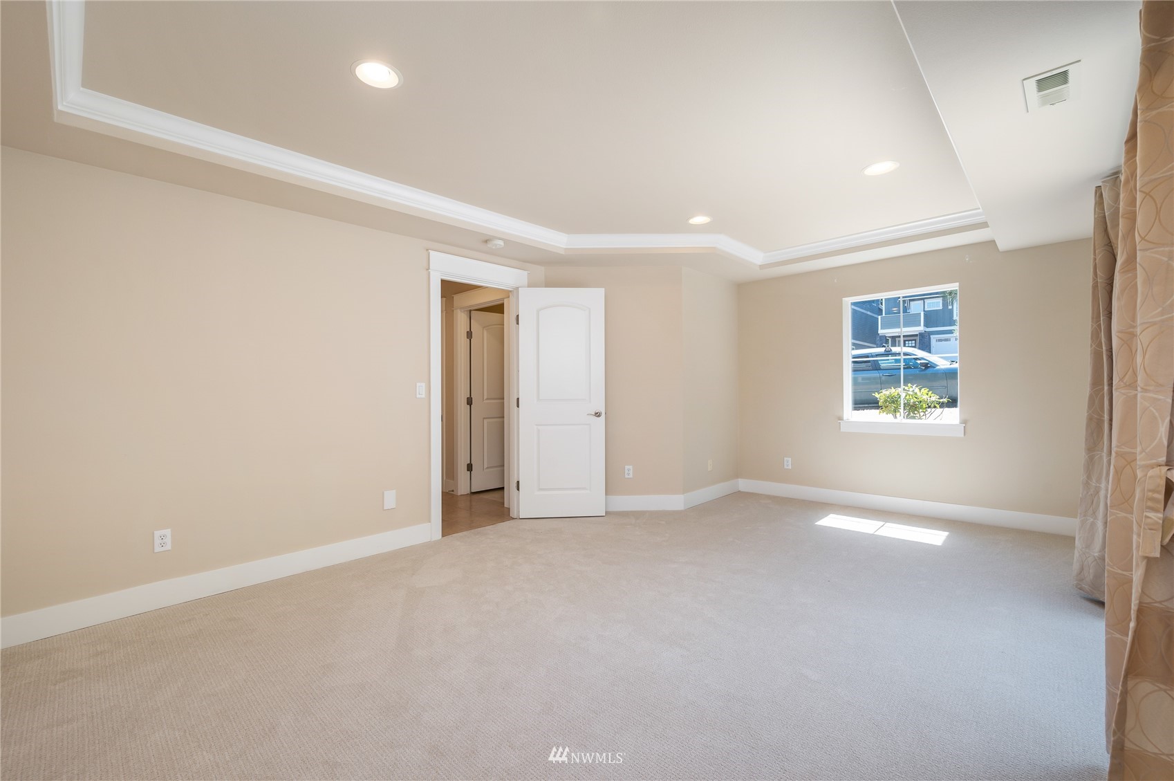 1369 Elma Place Northeast Renton, WA 98059 - Photo 28 of 35 Gallery Image 28