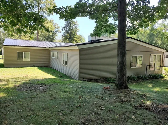 $299,900 | 137 Cayuga Street, Seneca Falls, NY 13148