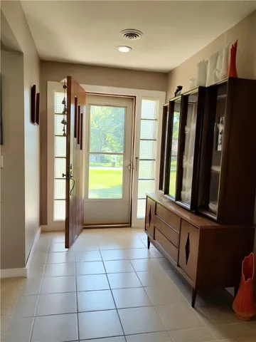 $299,900 | 137 Cayuga Street, Seneca Falls, NY 13148