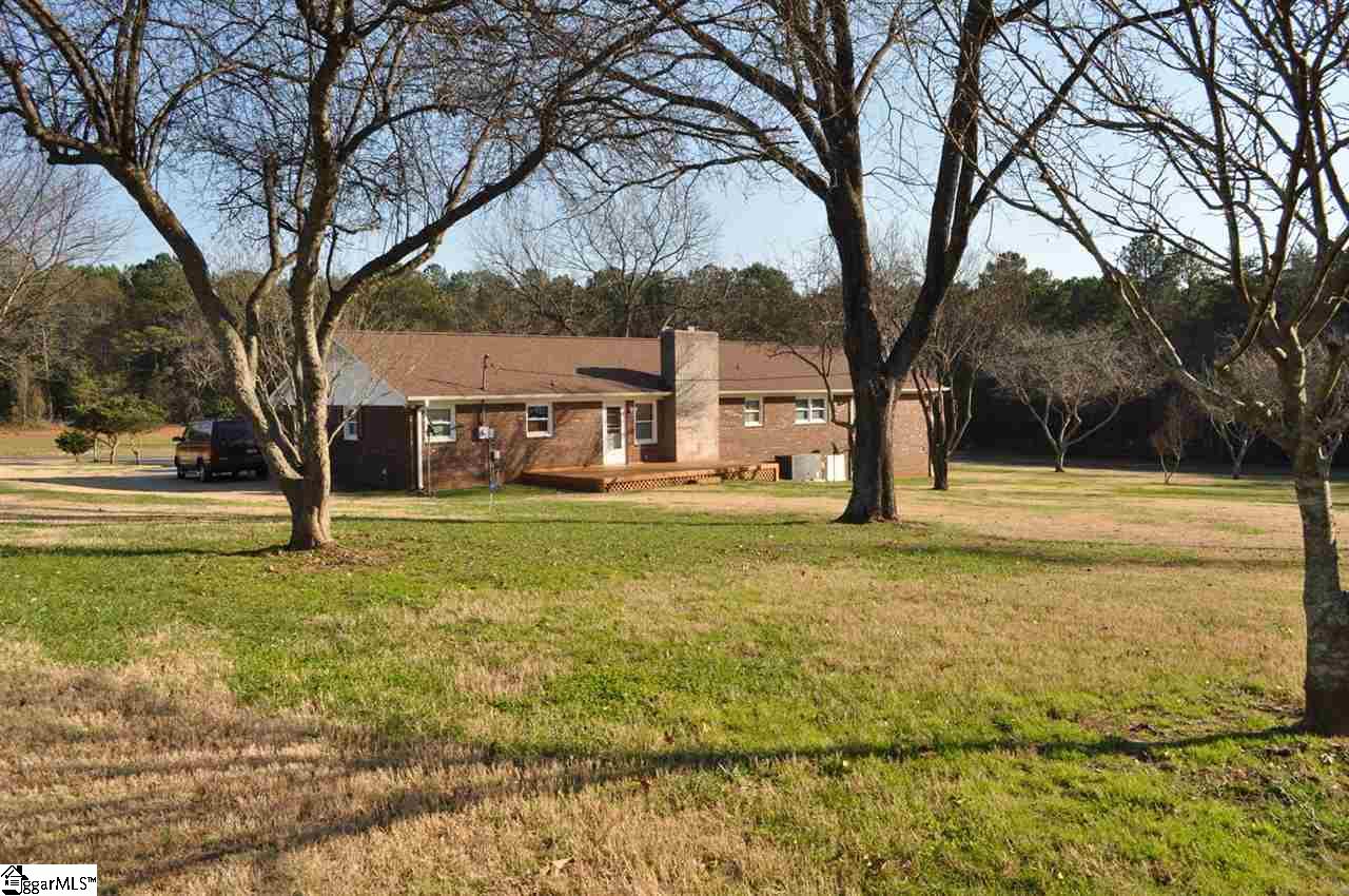164 Lake Road Chesnee, SC 29323 - Photo 2 of 22