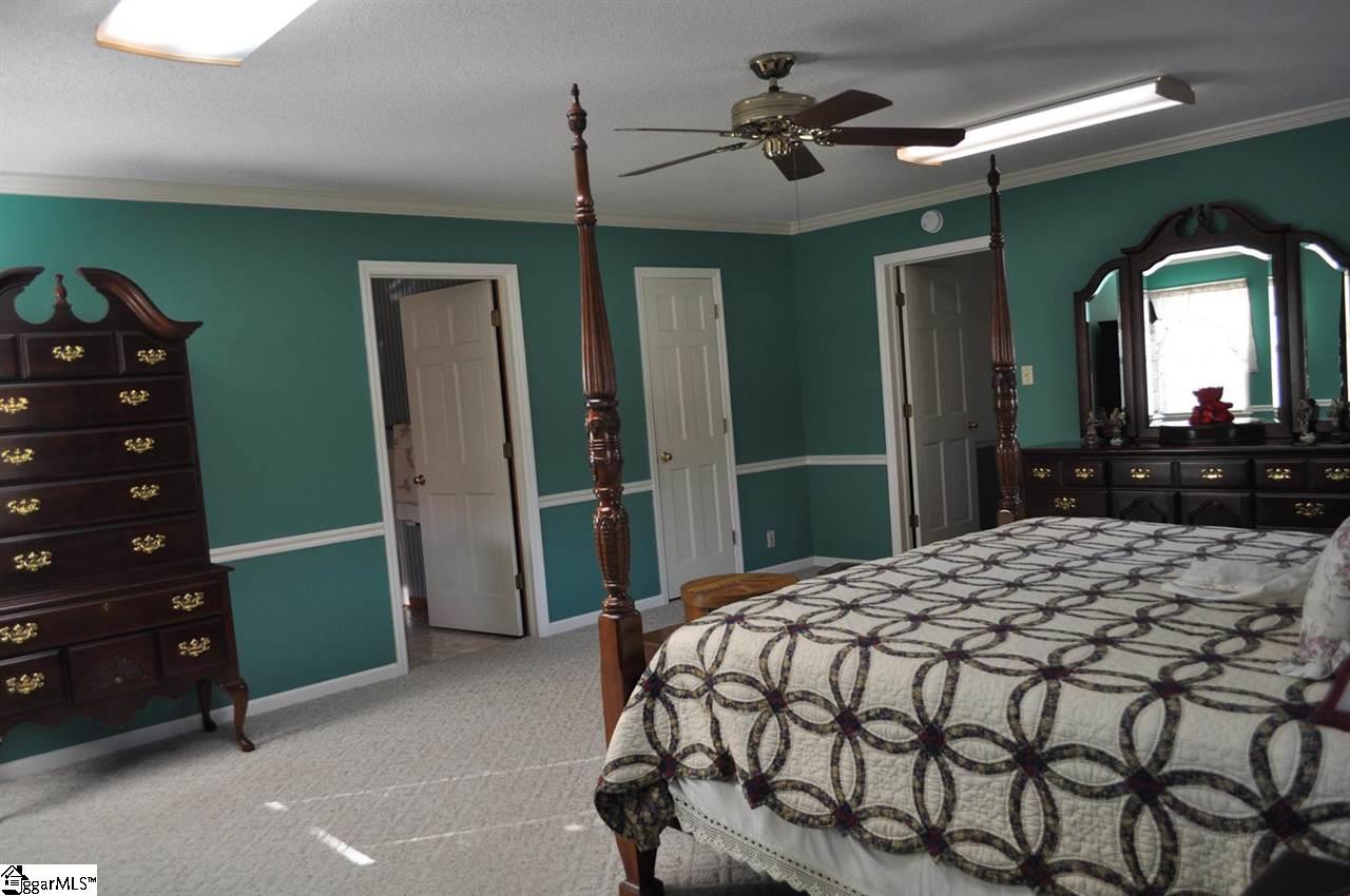 164 Lake Road Chesnee, SC 29323 - Photo 10 of 22