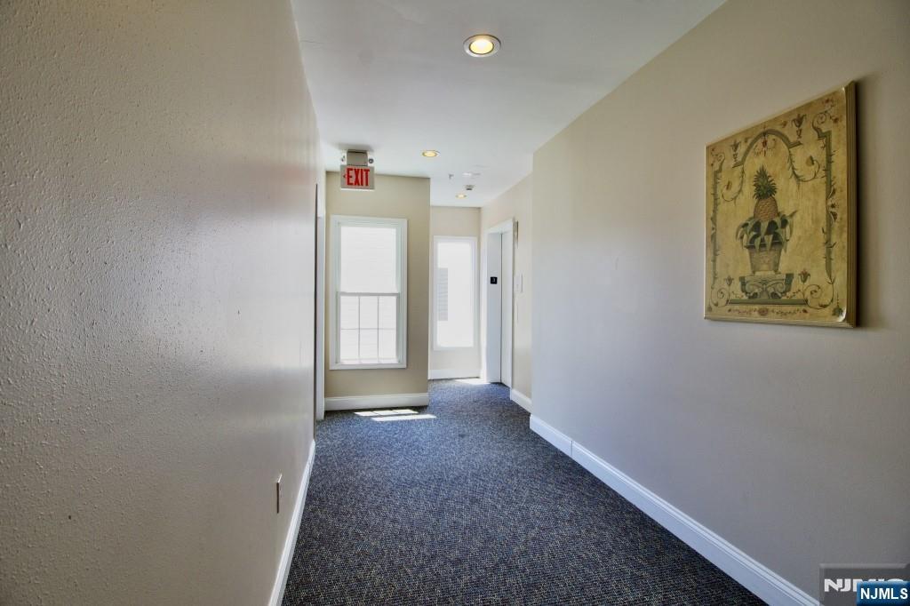 340 The Promenade Edgewater, NJ 07020 - Photo 8 of 46