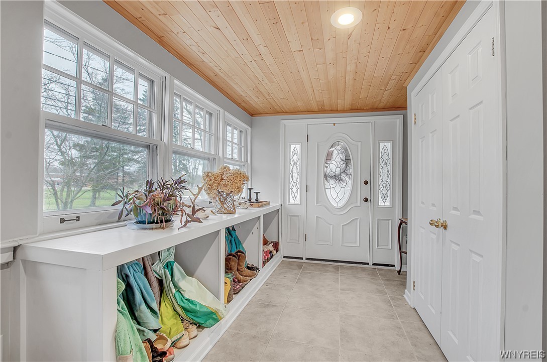 1875 Dodge Road Amherst, NY 14051 - Photo 2 of 30