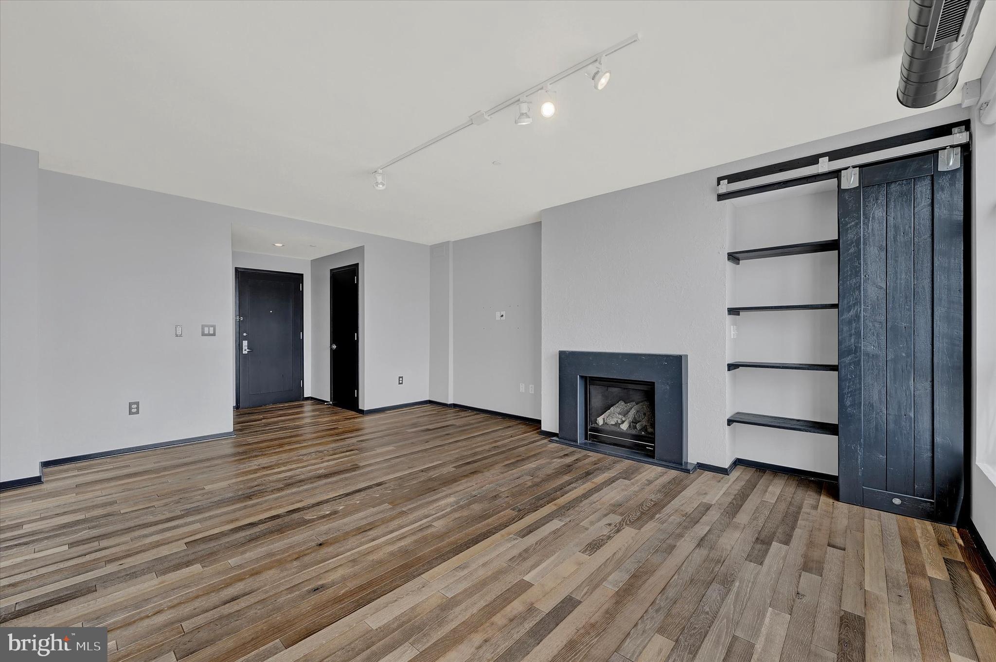 1200 Steuart Street, Unit 1913 Baltimore, MD 21230 - Photo 10 of 94 Sun-filled urban retreat.
