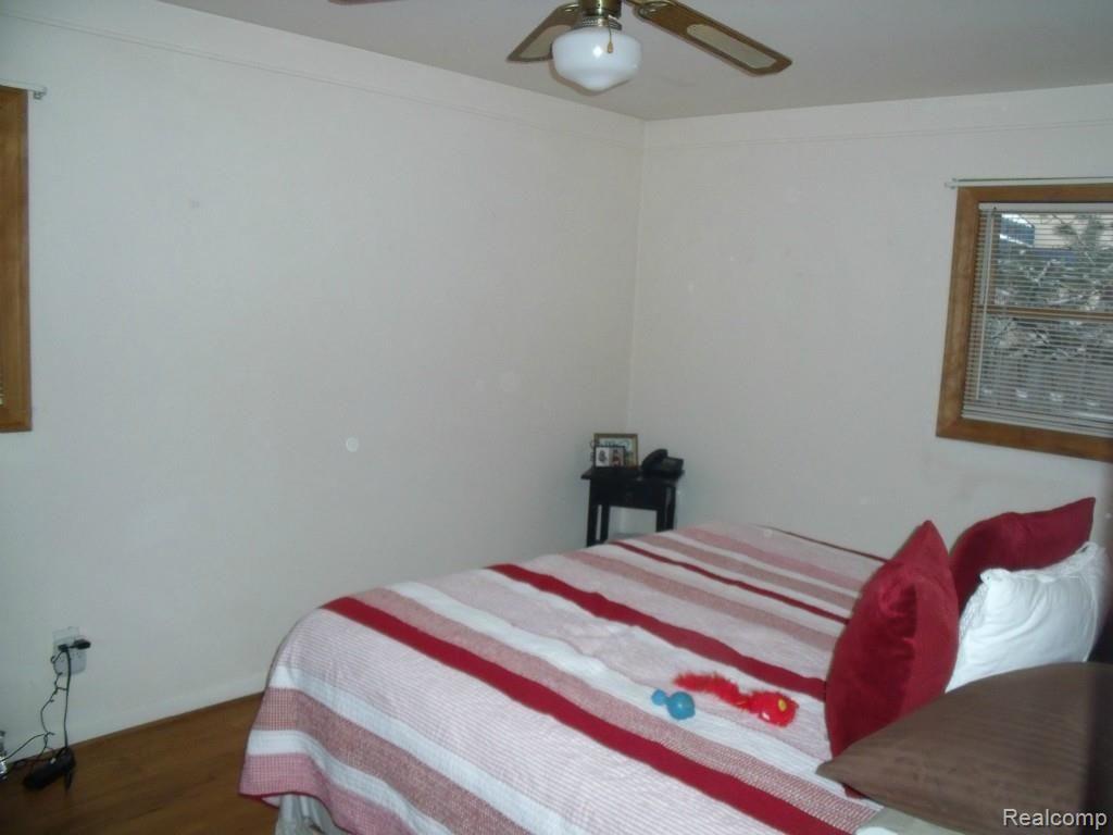 16955 Inkster Road Livonia, MI 48152 - Photo 12 of 13 12 BR 3.jpg