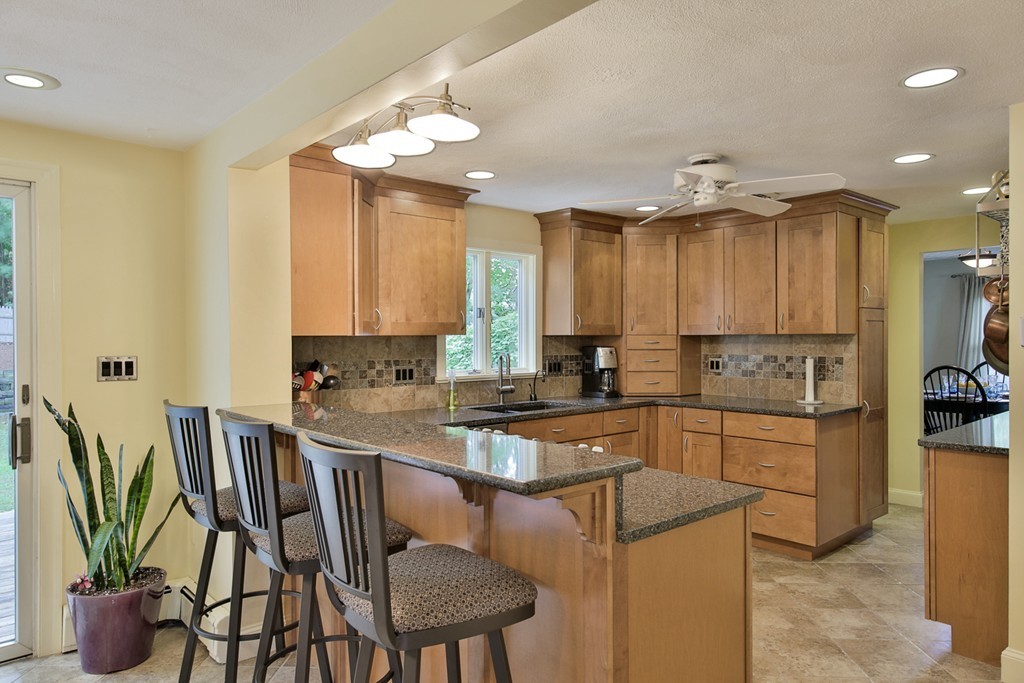 20 Tufts Road Winchester, MA 01890 - Photo 4 of 26 Gallery Image 4