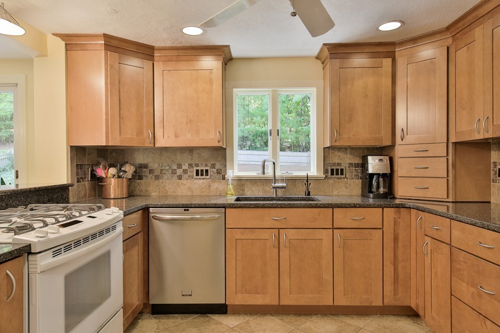 20 Tufts Road Winchester, MA 01890 - Photo 7 of 26 Gallery Image 7