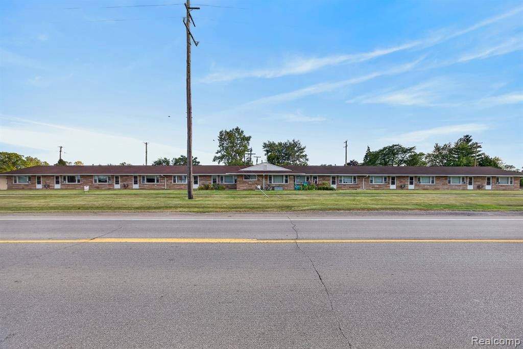 12523 Pennsylvania Road, Unit 2 Riverview, MI 48193 - Photo 1 of 18 Gallery Image 1