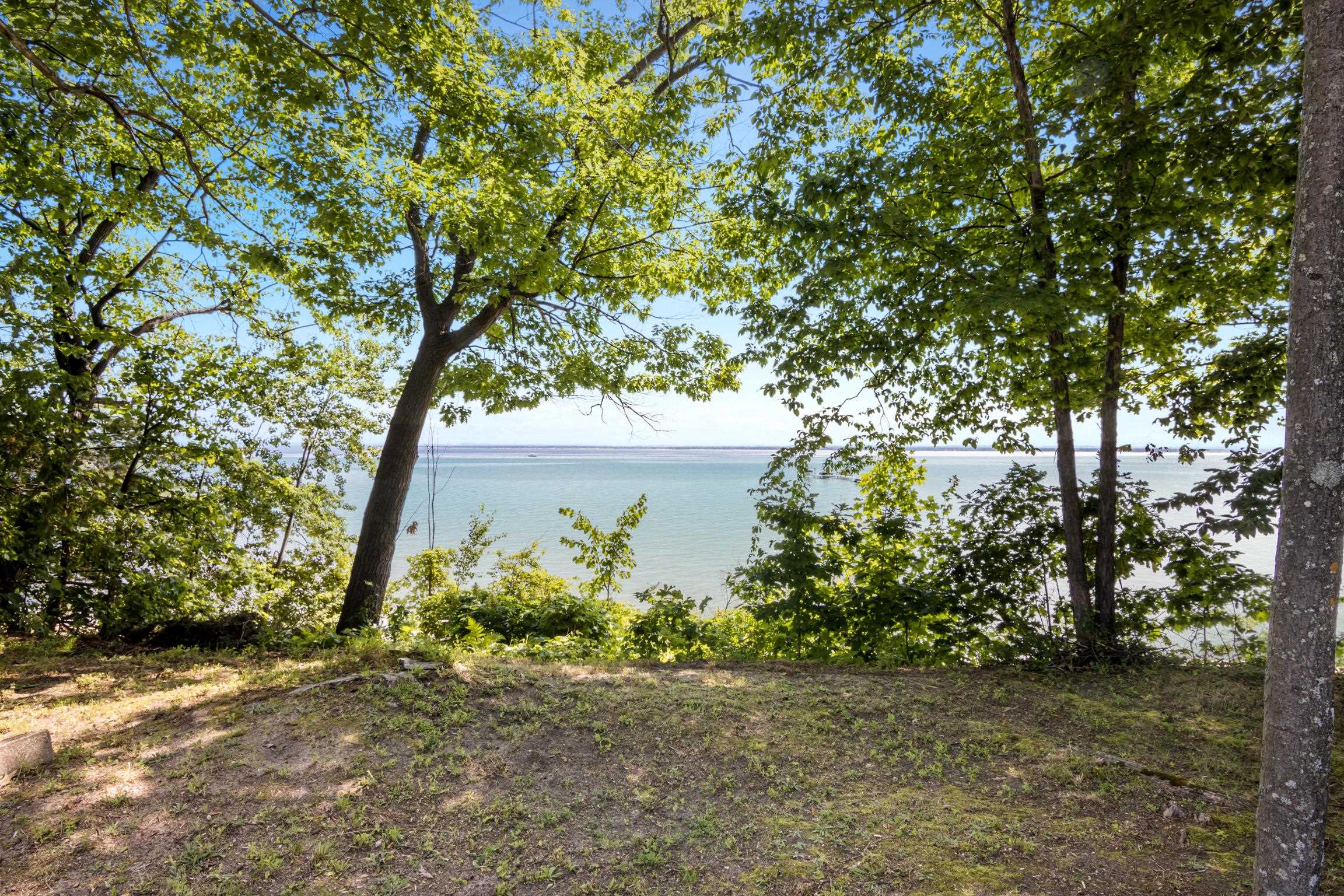 13775 Bluff Road Traverse City, MI 49686 - Photo 31 of 35