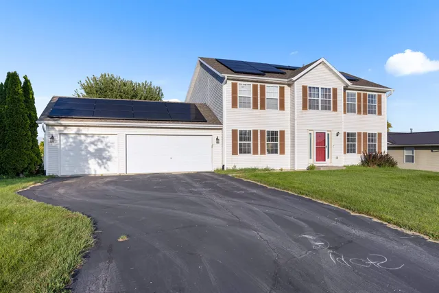 $267,500 | 1405 Sentry Drive, Durand, IL 61024