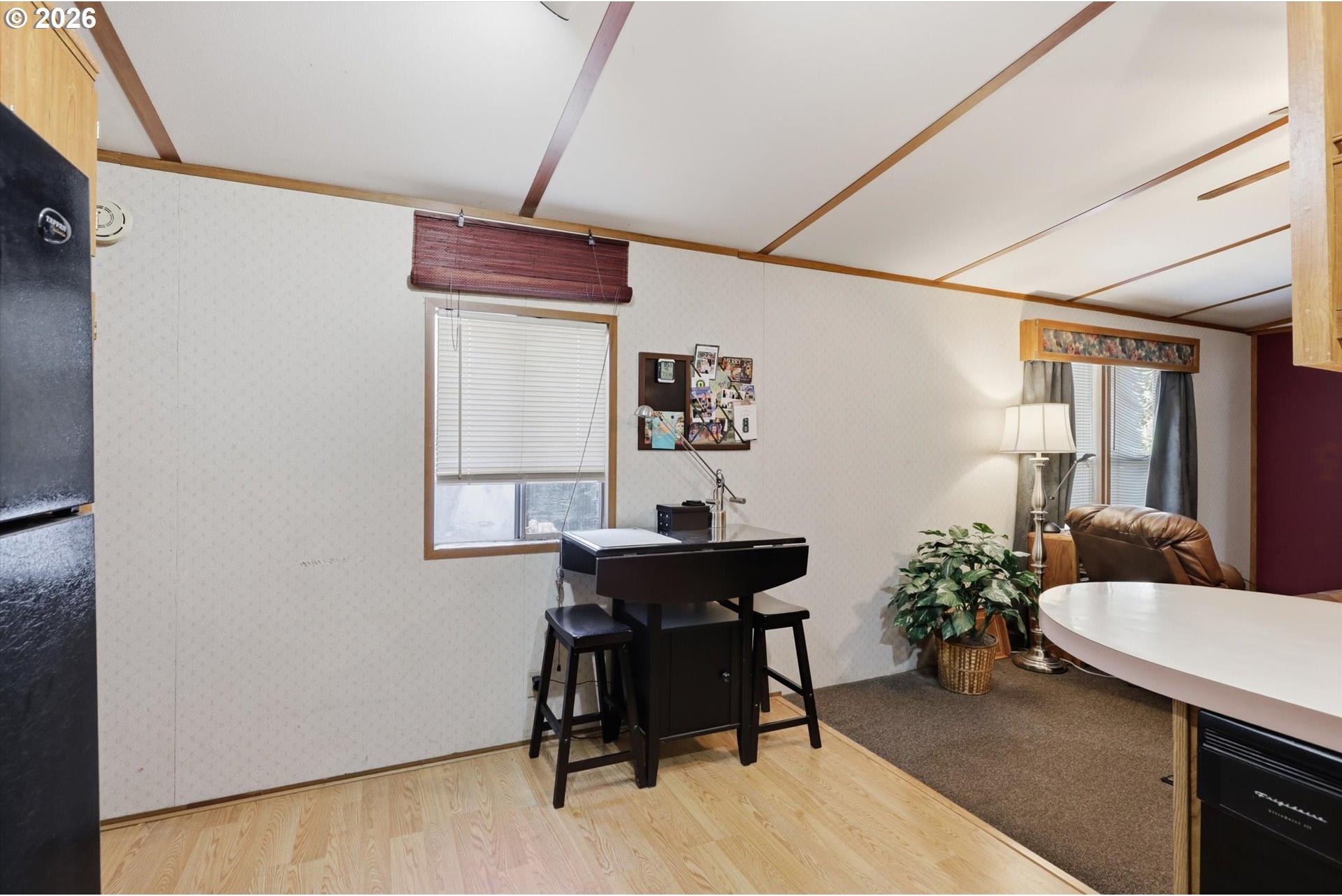 1901 Southeast Minter Bridge Road, Unit 100 Hillsboro, OR 97123 - Photo 10 of 29 Gallery Image 10