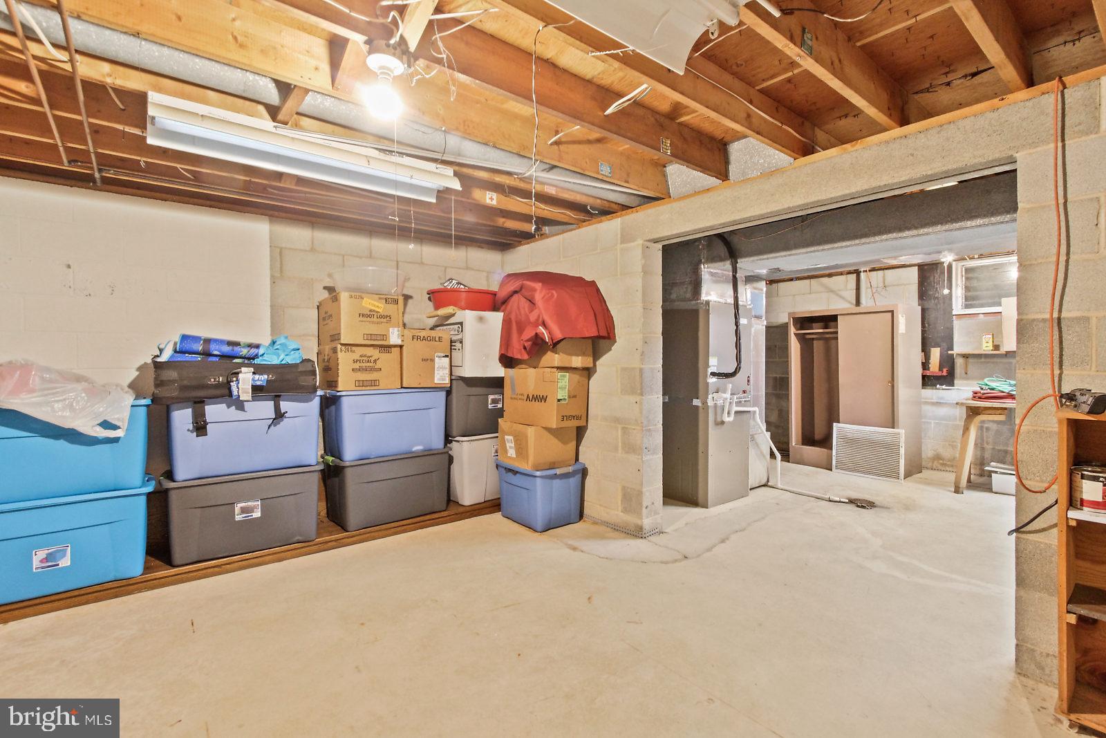 2770 Hartford Road York, PA 17402 - Photo 19 of 27 Gallery Image 19