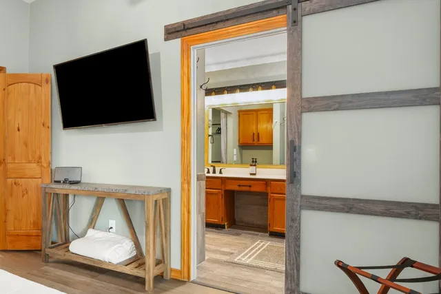 $444,900 | 3015 Sunridge Drive, Austin, TX 78741