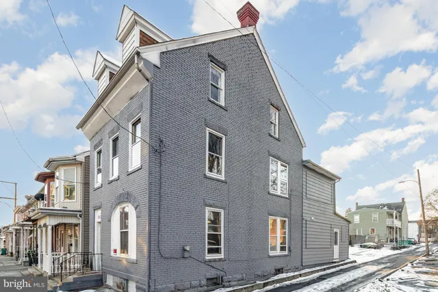 $229,900 | 521 North 10th Street, Lebanon, PA 17046