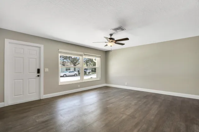 $3,700 | 105 Wingate Drive, Jupiter, FL 33458