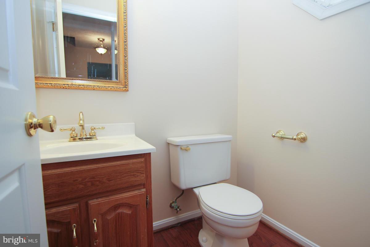 146 Sillery Bay Road Pasadena, MD 21122 - Photo 11 of 30 Bath