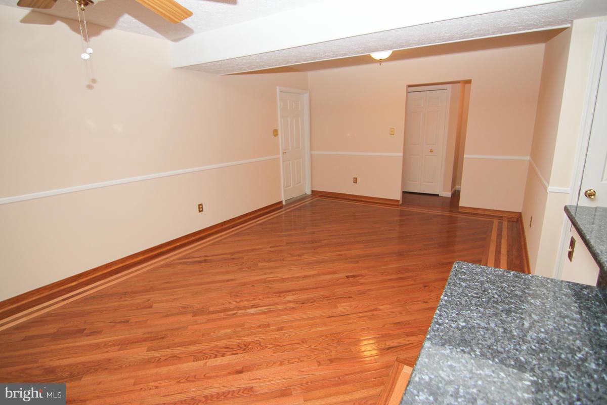 146 Sillery Bay Road Pasadena, MD 21122 - Photo 6 of 30 Family Room