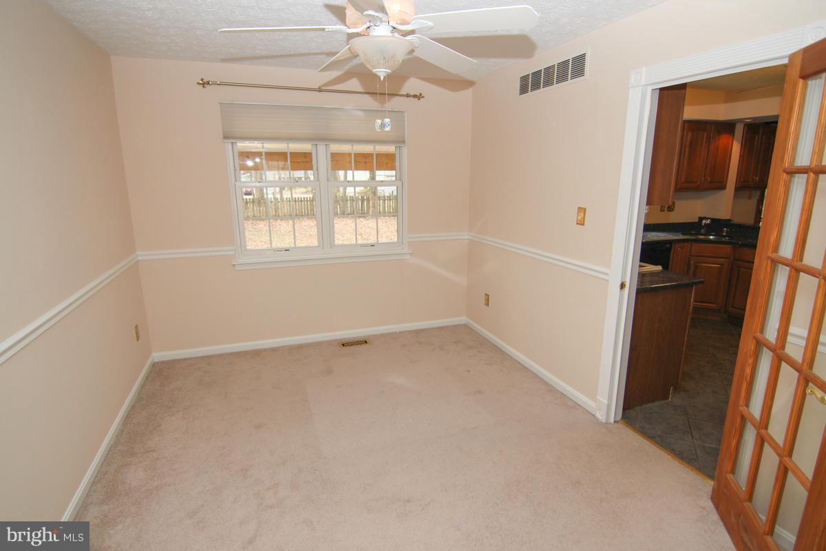 146 Sillery Bay Road Pasadena, MD 21122 - Photo 7 of 30 Dining Room