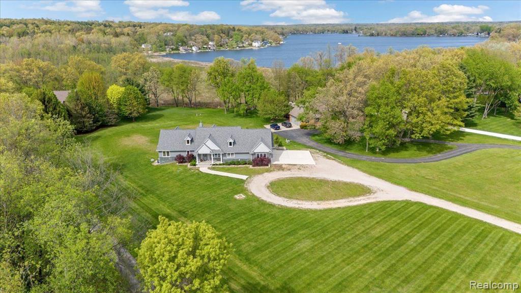 12150 Shaffer Road Davisburg, MI 48350 - Photo 1 of 77
