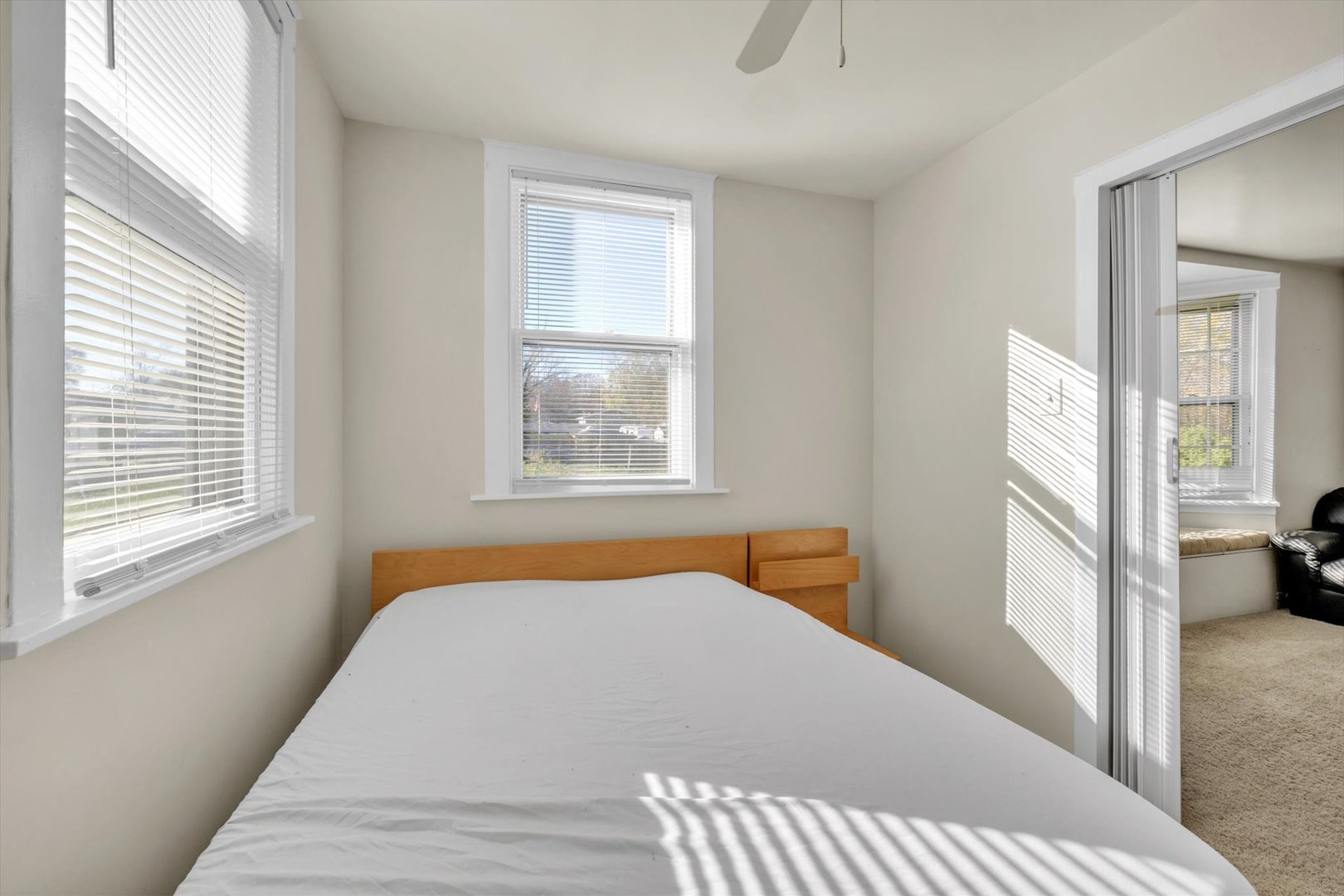 42010 North Venn Road Antioch, IL 60002 - Photo 11 of 18 Gallery Image 11