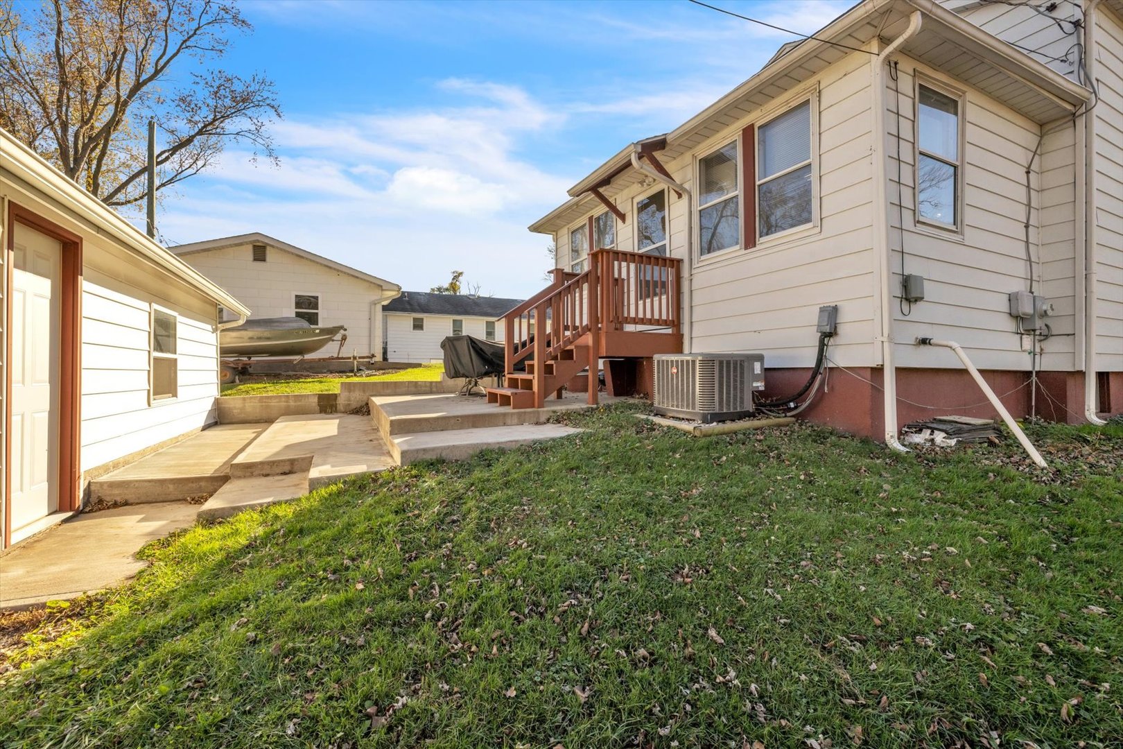 42010 North Venn Road Antioch, IL 60002 - Photo 15 of 18 Gallery Image 15