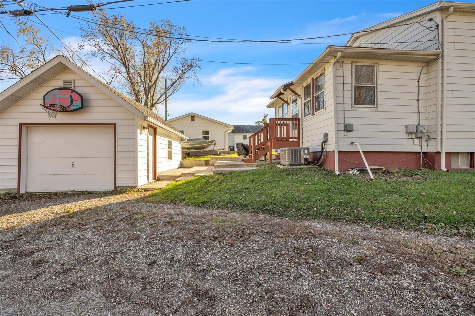 42010 North Venn Road Antioch, IL 60002 - Photo 16 of 18 Gallery Image 16