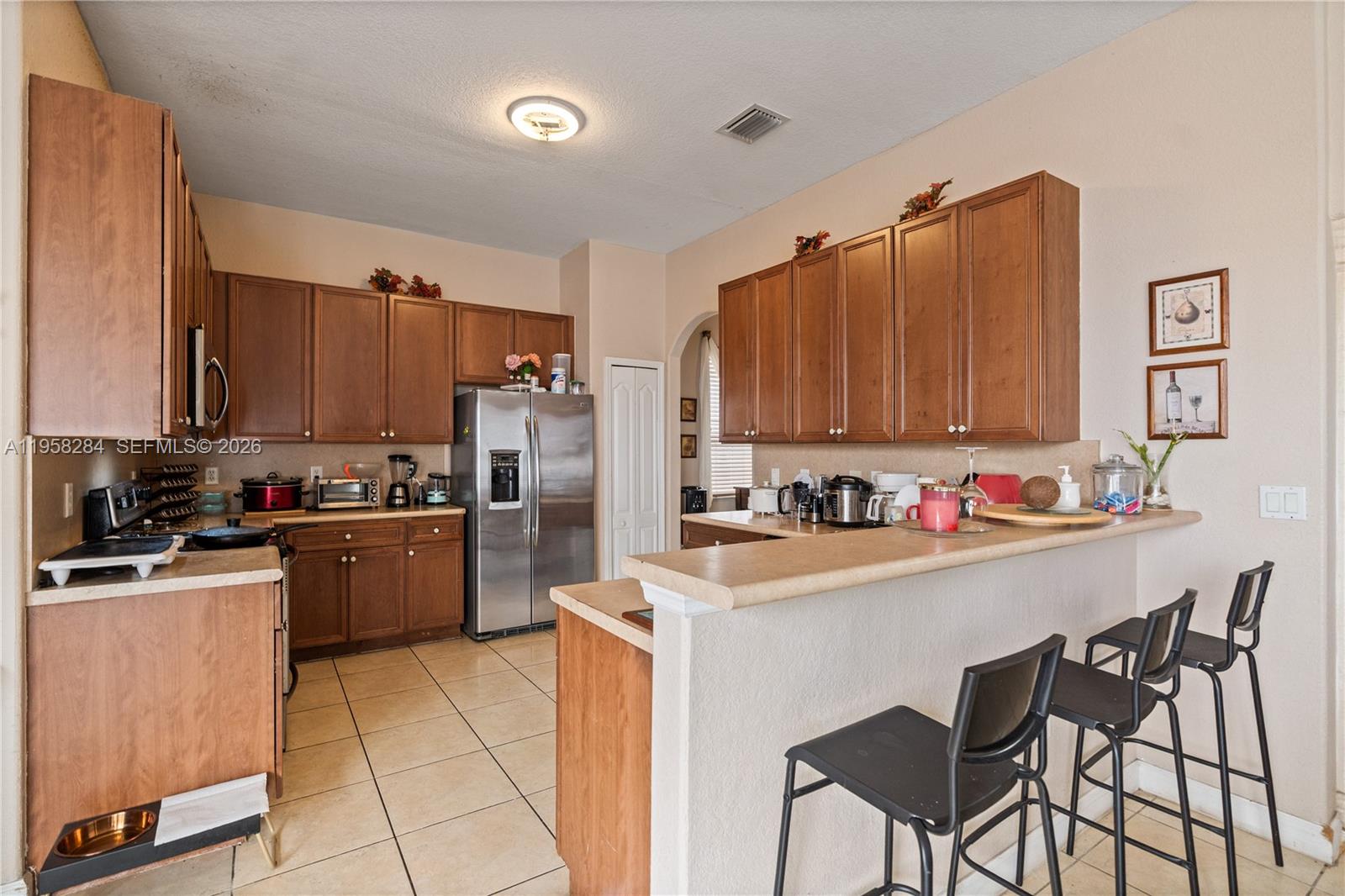 8968 Northwest 180th Terrace Hialeah, FL 33018 - Photo 11 of 67